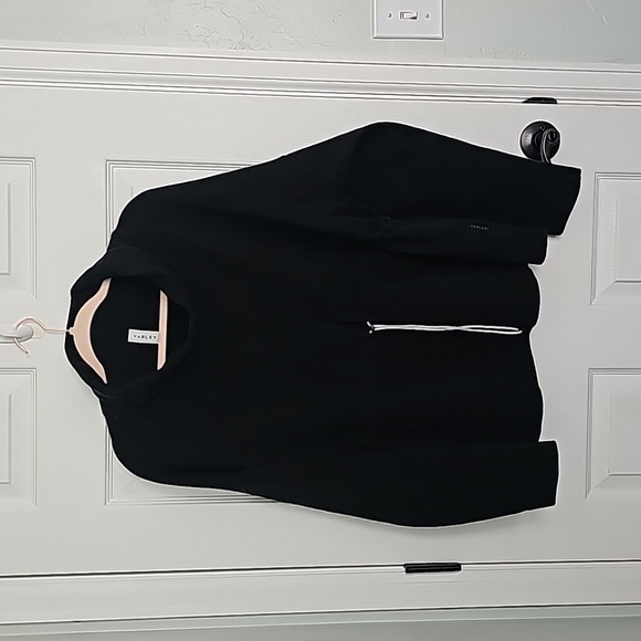 Varley Barton Drawcord Cinch Waist Funnel Neck Pullover Black - Picture 1 of 3